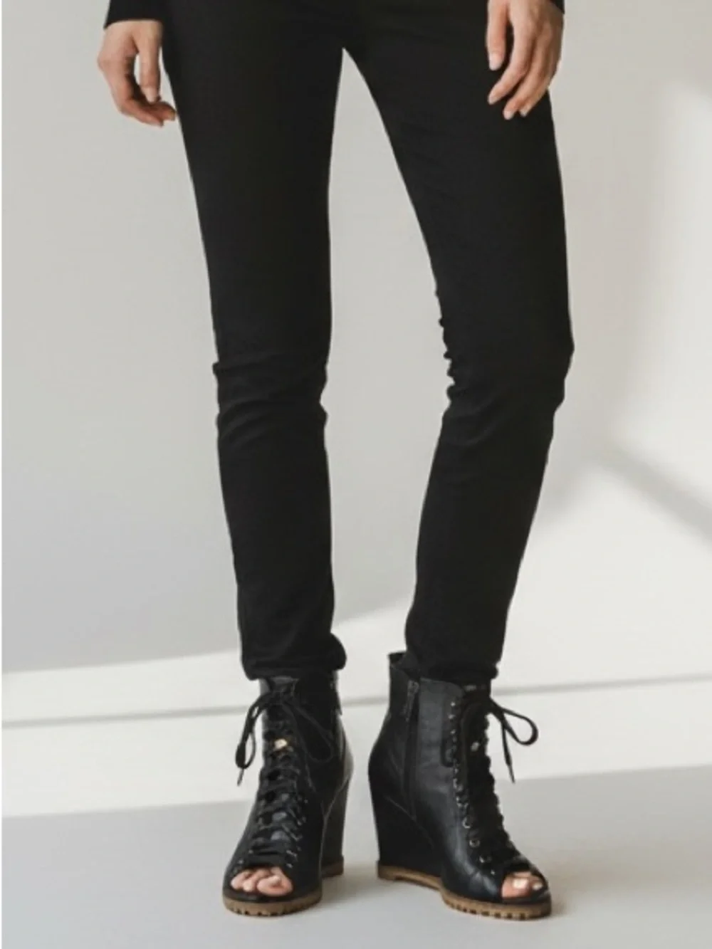 Linea Paolo SASHA | Women's High Wedge Peep Toe Transitional Bootie Black Sz. 8M - Picture 9 of 10